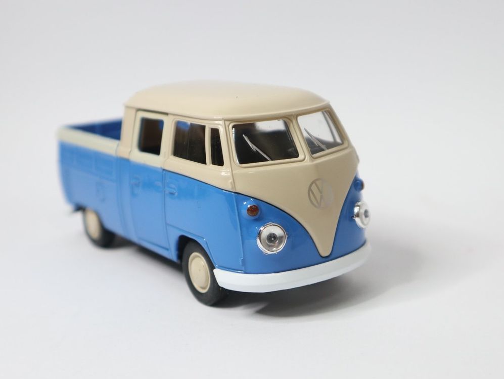 MotorMax 1:24 Volkswagen VW Type 2 Doppelkabine Grün / Weiß 79343