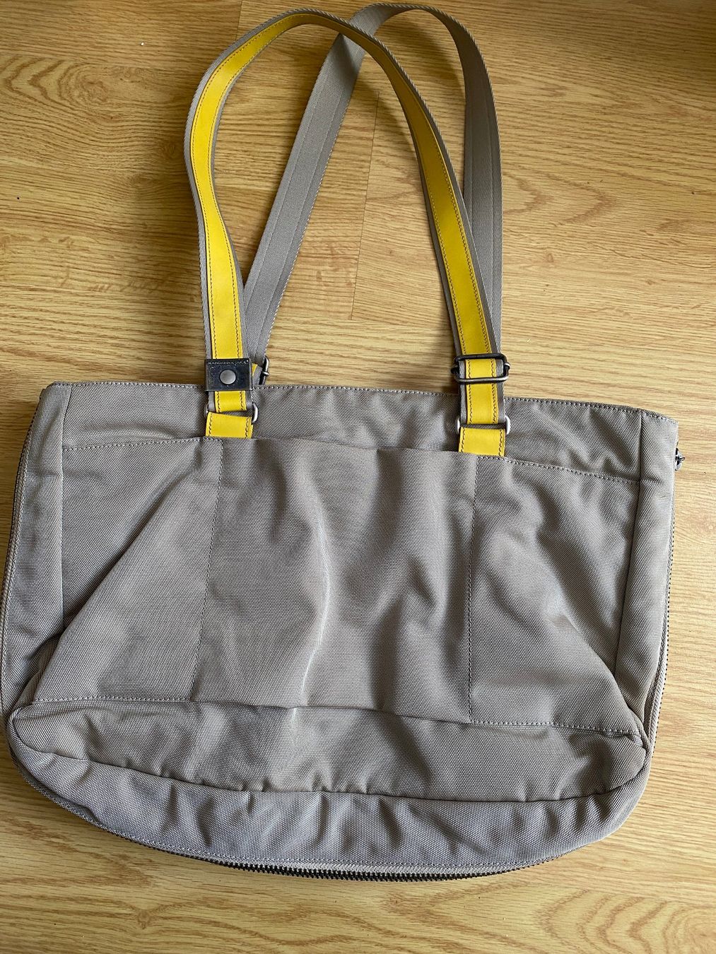Mandarina Duck Sacs femmes: Grosse Handtasche Mandarina Duck – D'occasion à Basel par leena01 3