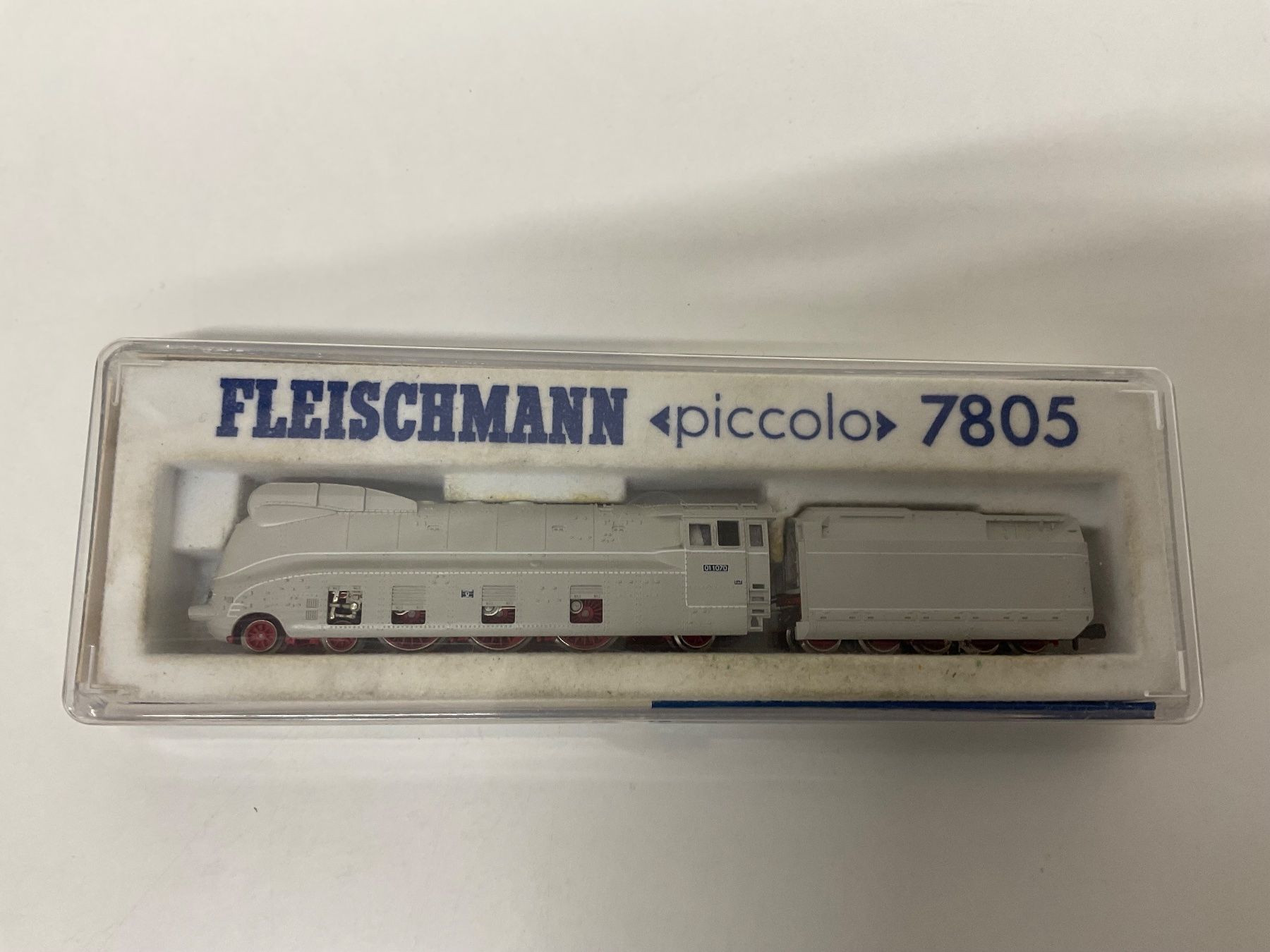 Fleischmann Modellini di ferrovie: Fleischmann piccolo 7805 Dampflok BR 01, läuft schlecht – Usato da Chur venduto da Chur75 6