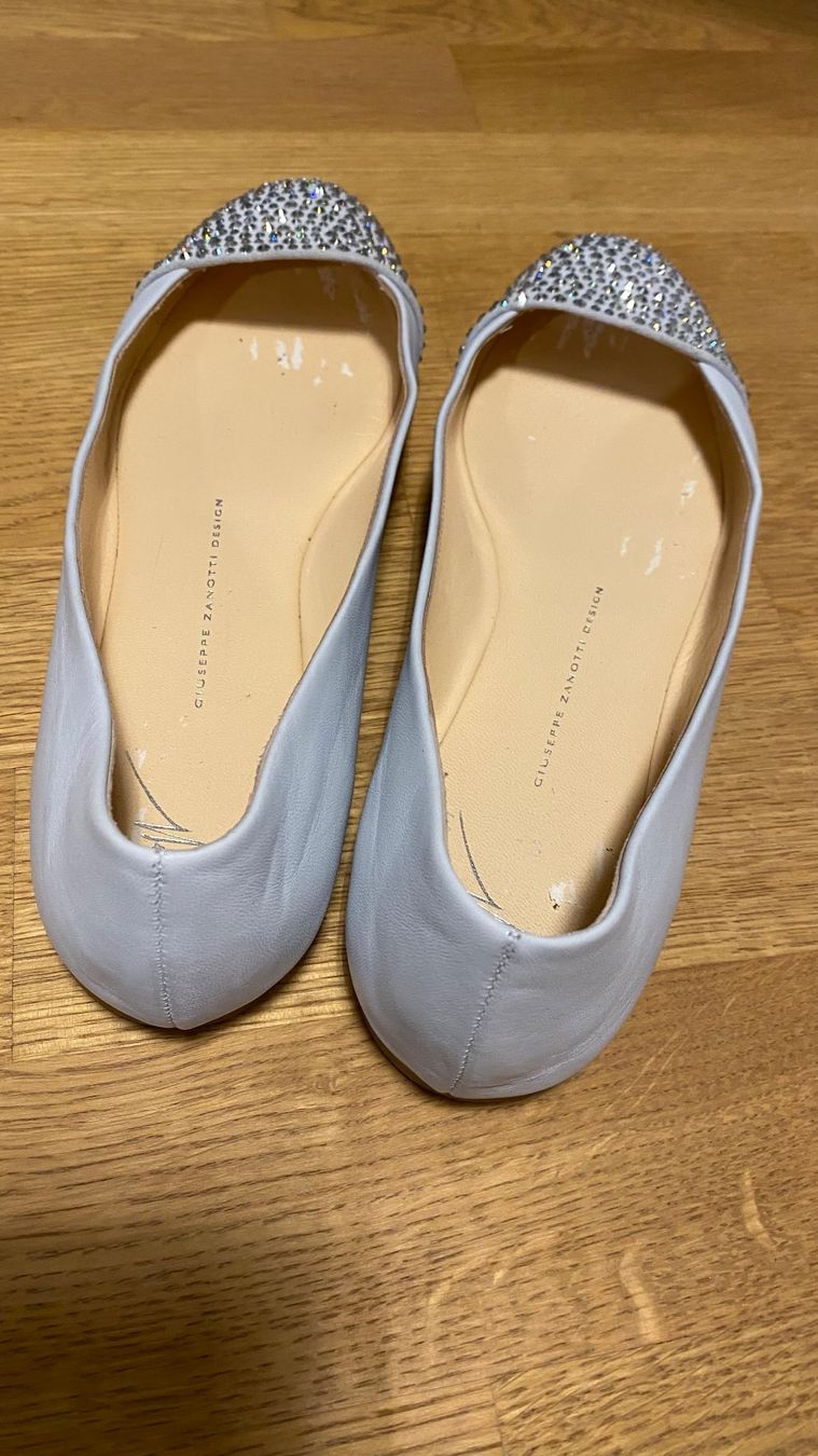 Zanotti Scarpe da donna: Giuseppe Zanotti Ballerinas hellgrau – Usato da Starrkirch-Wil venduto da sclupain 1