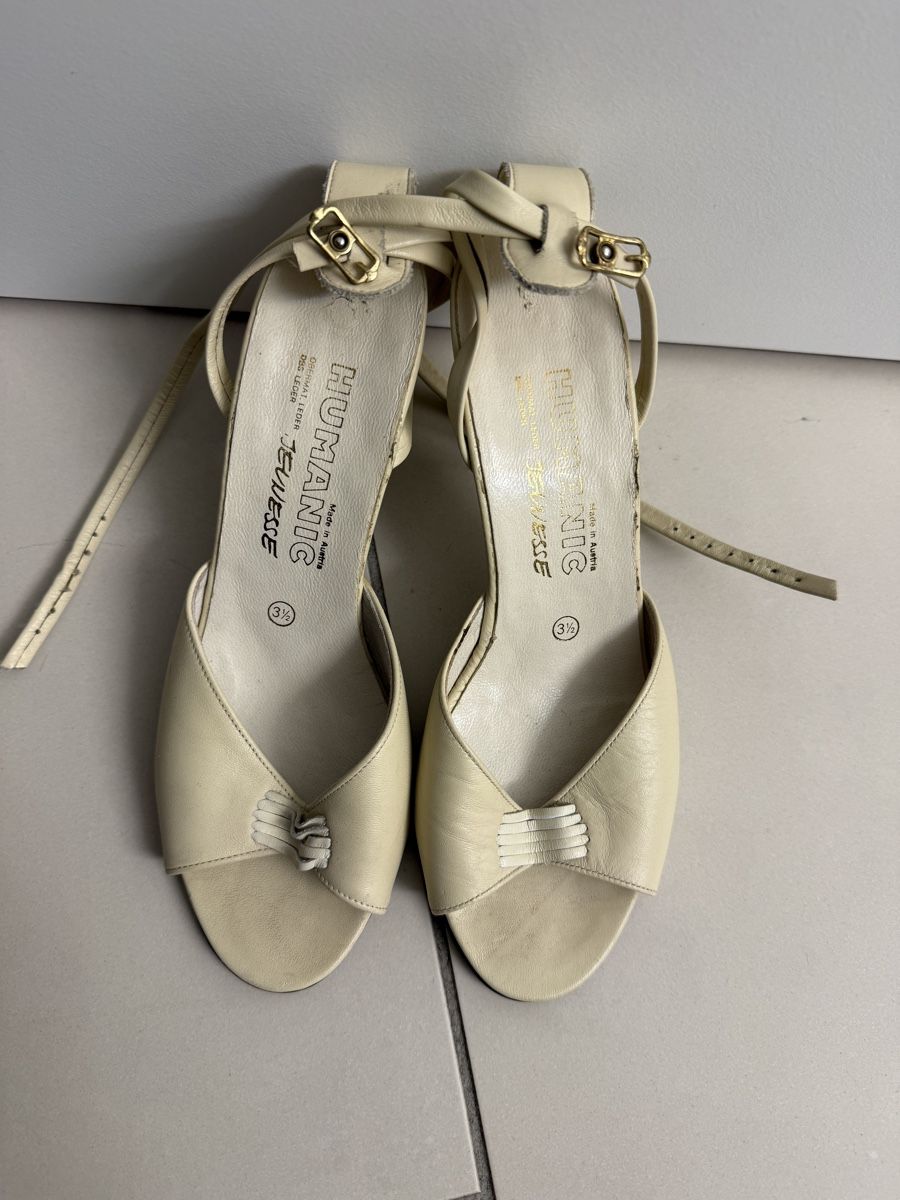 Damenschuhe: Vintage Sandalen – Gebraucht aus Neerach von the_modern_mini