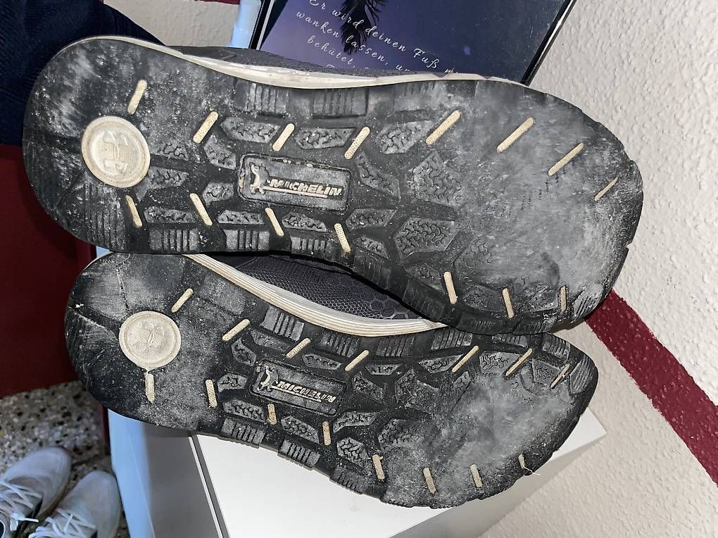 Herrenschuhe: Under Armour Winter-Laufschuhe Gr.47 – Gebraucht aus Fällanden von fai_n5tr 2