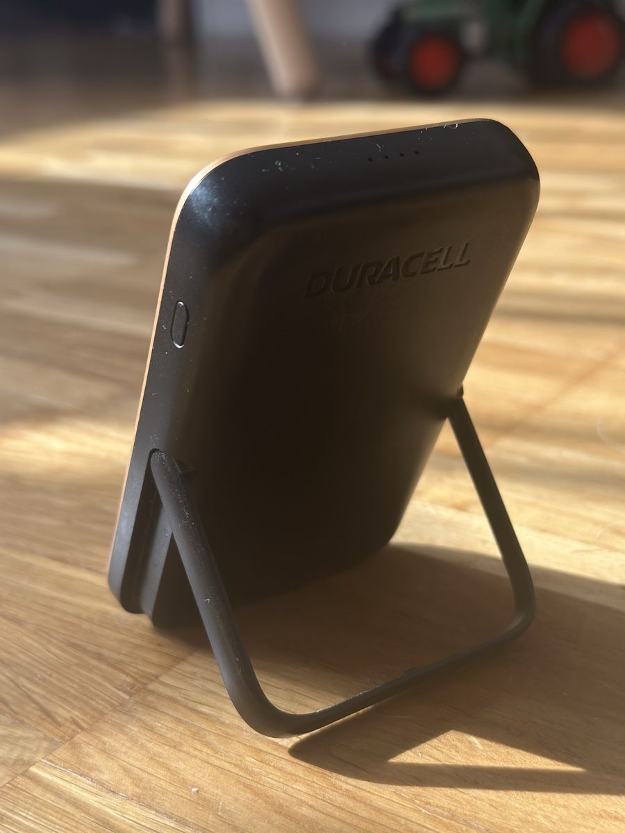 Ladegeräte: Duracell Micro 5 Powerbank 5000 mAh mit MagSafe – Neu (gemäss Beschreibung) aus Wädenswil von dai_2bcv 1