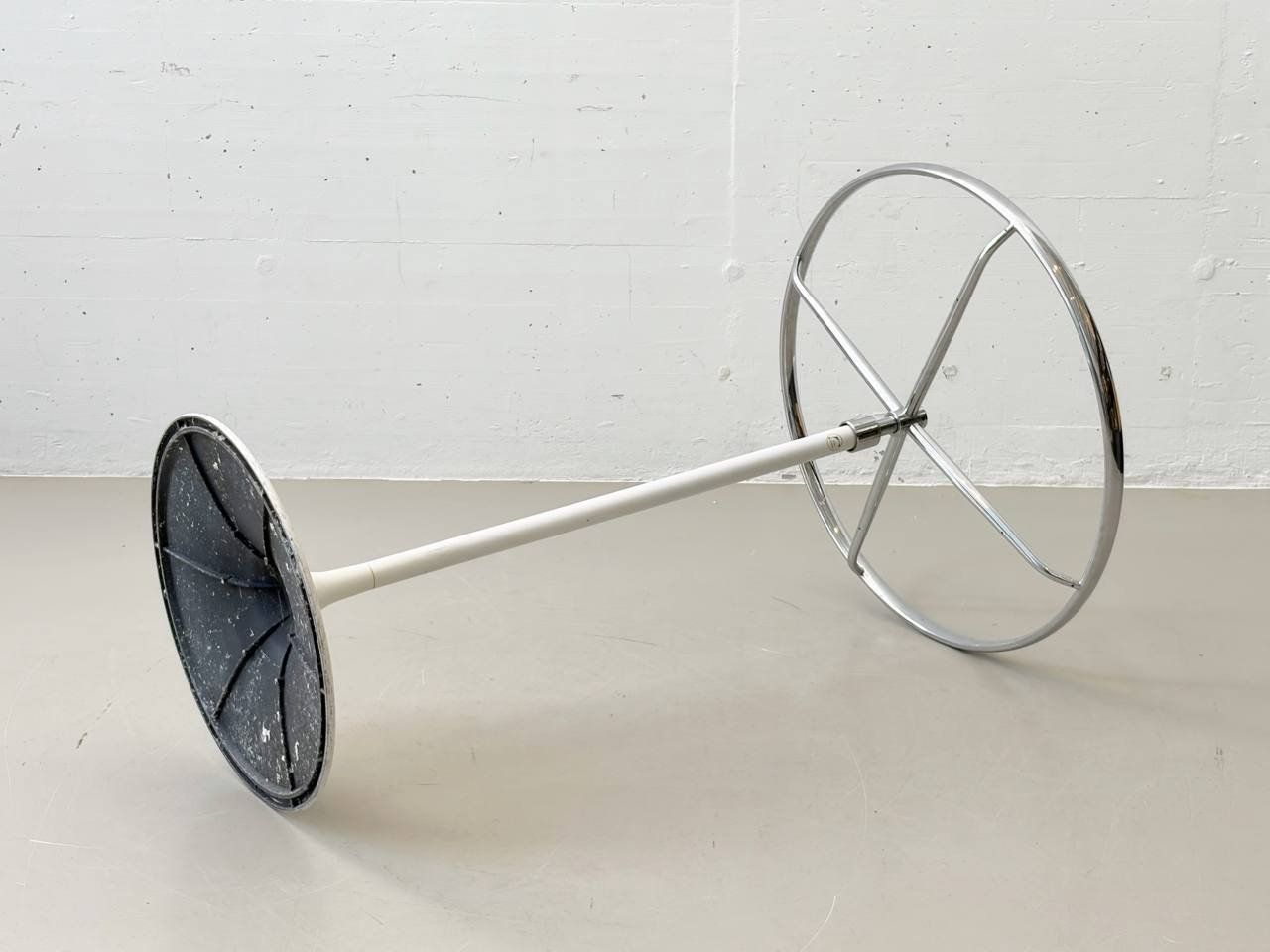 Guardaroba: Mid-Century Kleiderständer von Vitra-Graeter, Schweiz, 1970 – Usato da Zürich venduto da LeMoege 7
