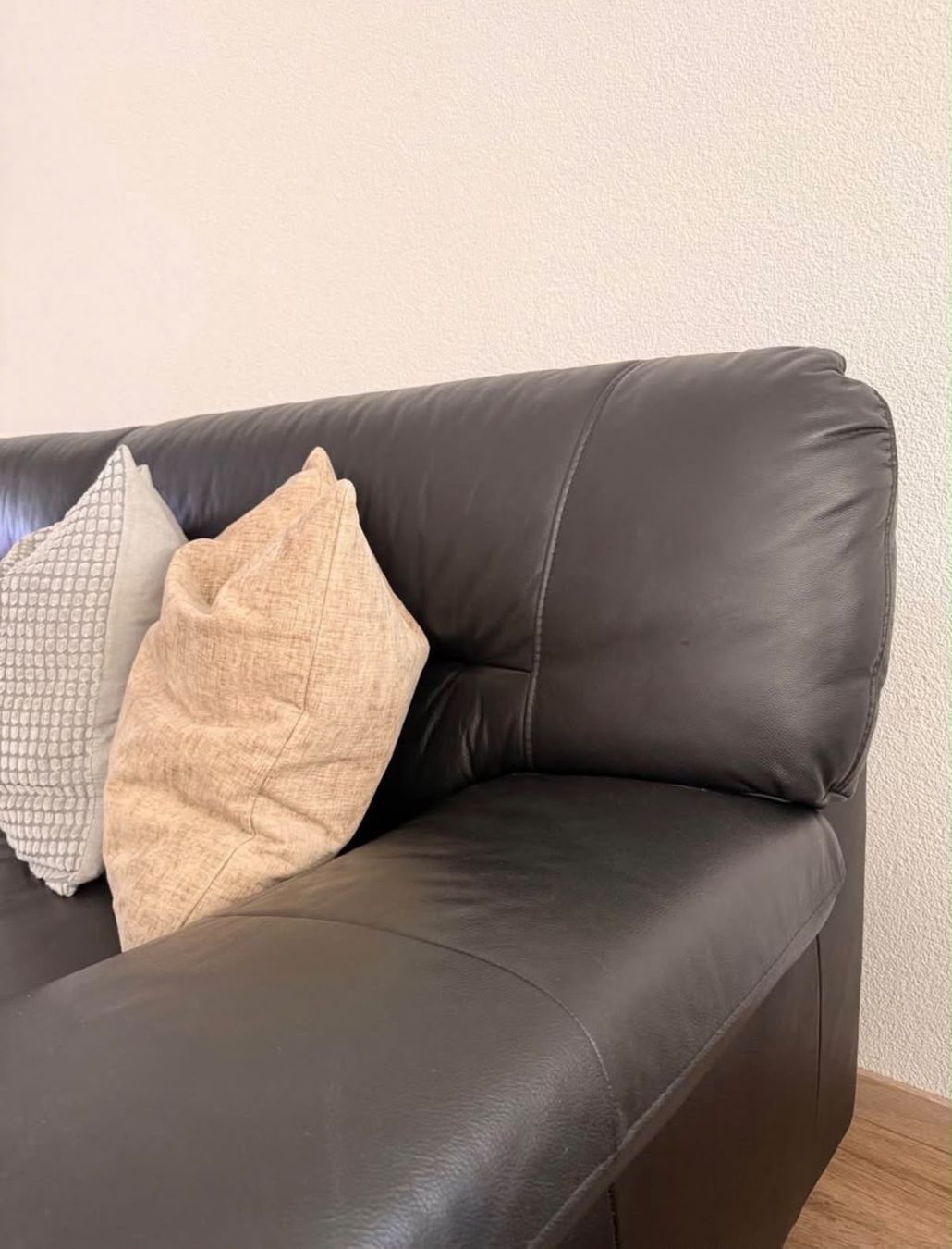 Sofas: Ledersofa schwarz 2-teilig – Gebraucht aus Bern von vjo_7d2f 2