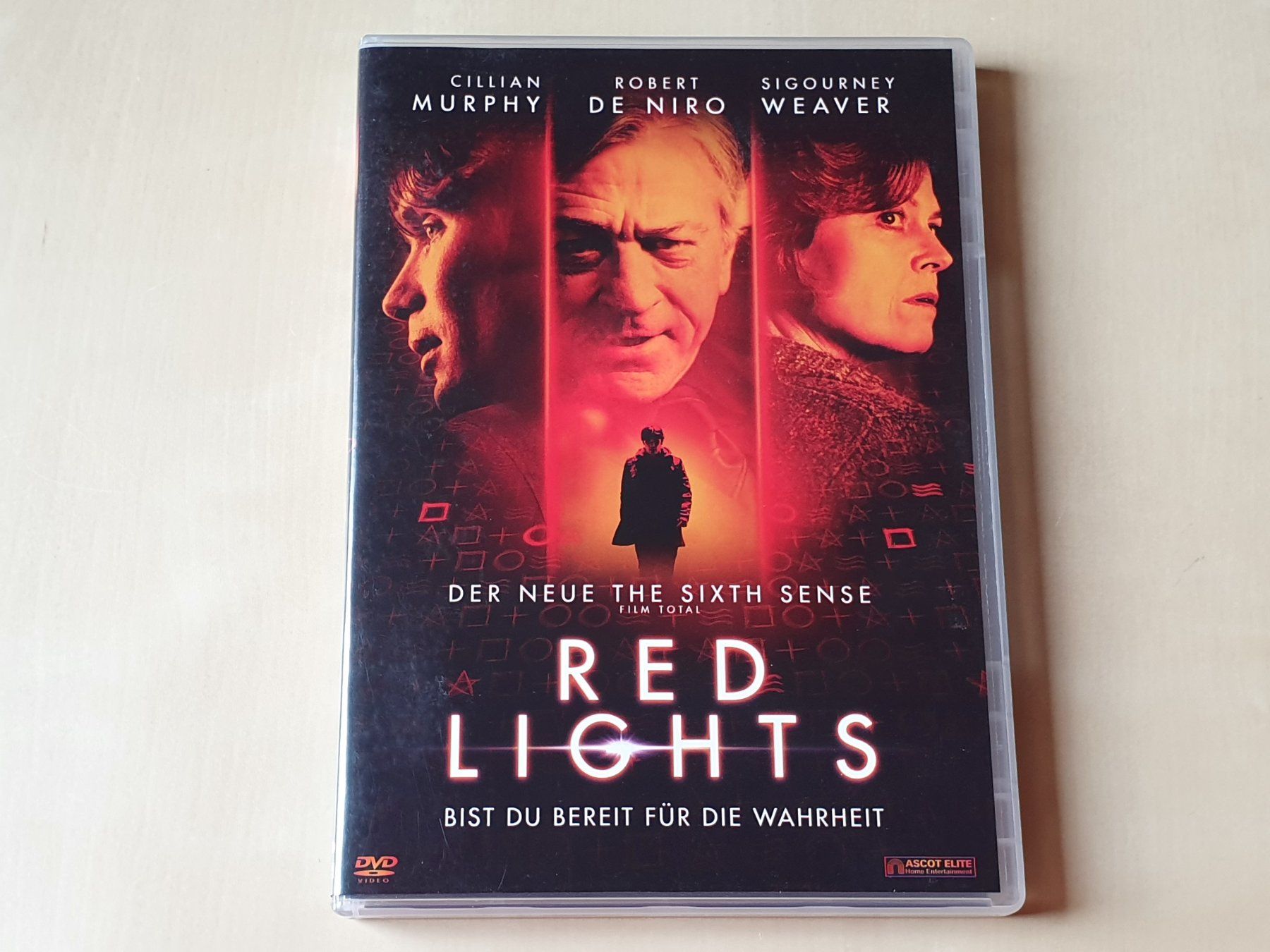 Tutti i DVDs: Red Lights – Usato da Stansstad venduto da collectorsshop