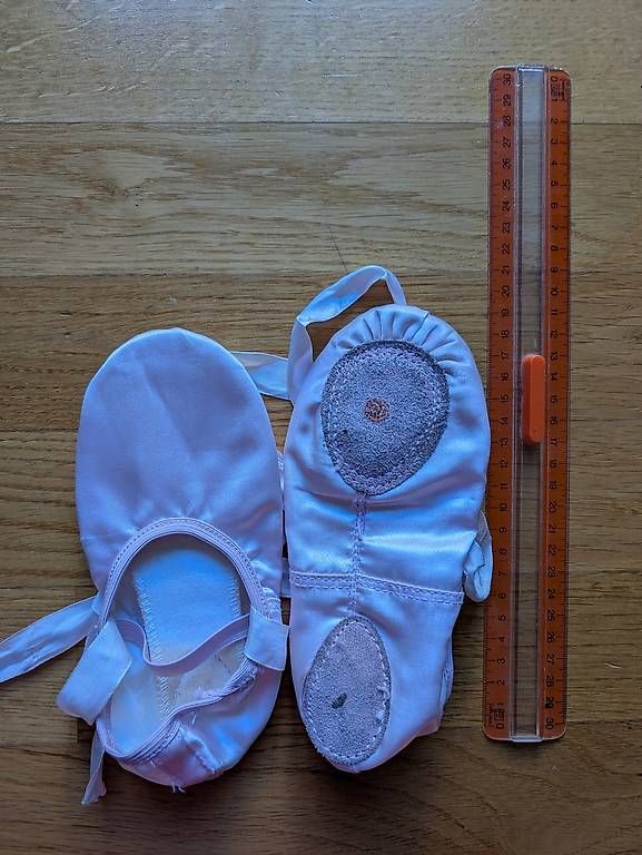 Schuhe für Mädchen: Balletschuhe – Gebraucht aus Zürich von nik_jfp8 1