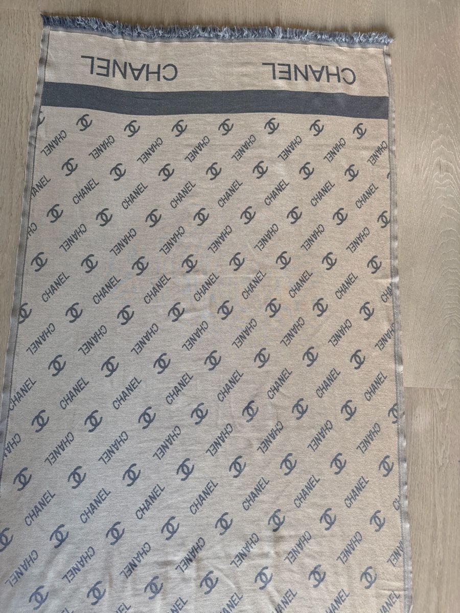 Foulards & écharpes: Sciarpa cotone monogramma beige grigio nuova 200x70cm – D'occasion à Lugano par fer_ckb9 1
