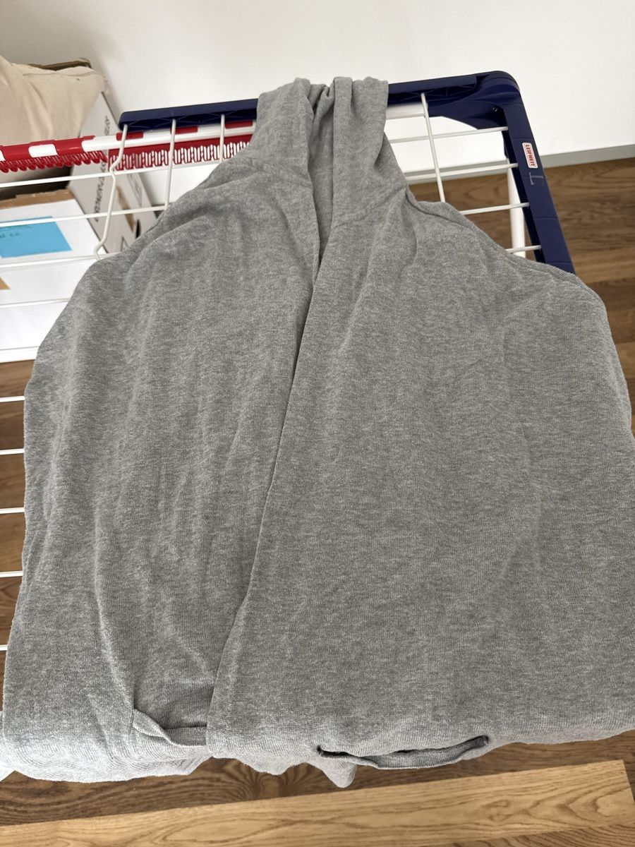 Gilet & Giacche: Ärmellose Jacke mit Kapuze Einheitsgrösse – Usato da Zürich venduto da bia_6kmj