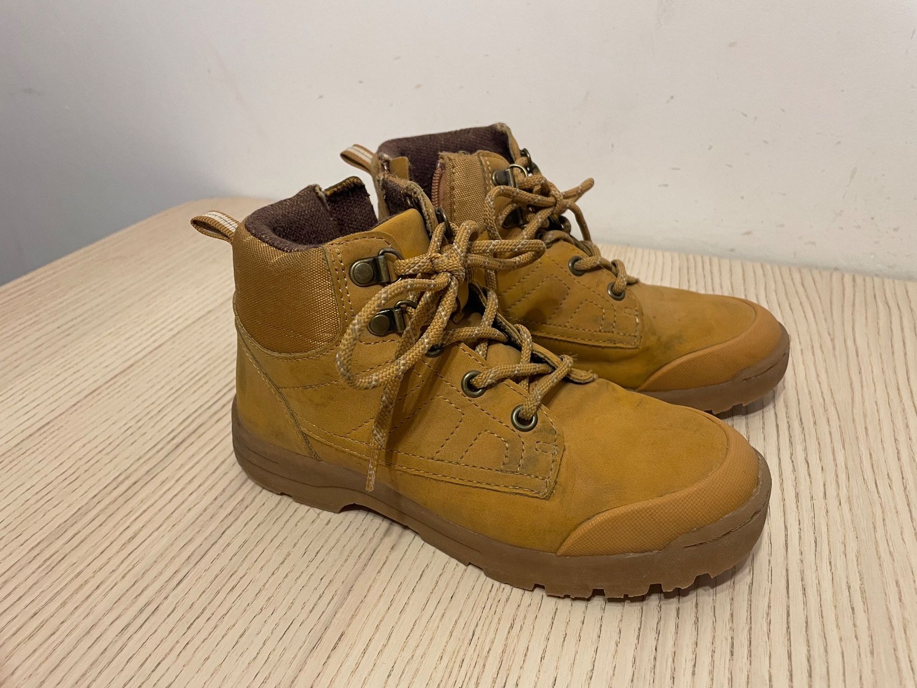 Zara Scarpe per ragazzi: Herbstschuh für Kinder – Usato da Wiesendangen venduto da Blupics 5