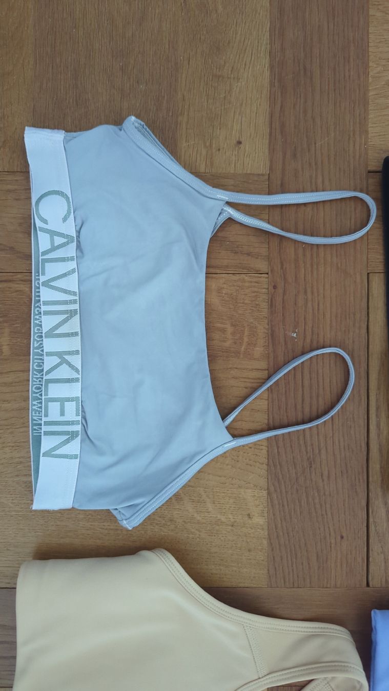 Nike Altra biancheria intima: Sports Bra Bundle Nike & Calvin Klein – Usato da Stans venduto da angelajanequick 2