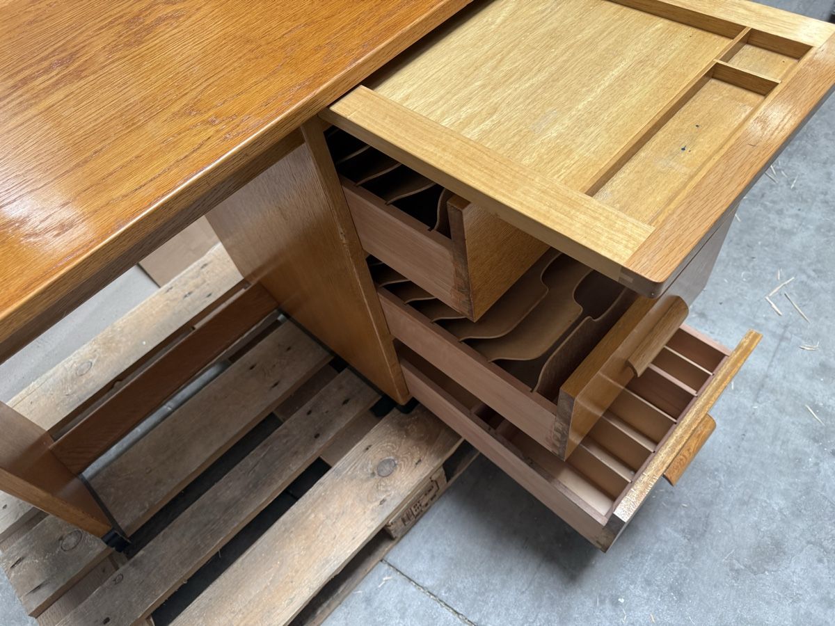 Bureaux: Schreibtisch – D'occasion à Horriwil par Carrera68 3