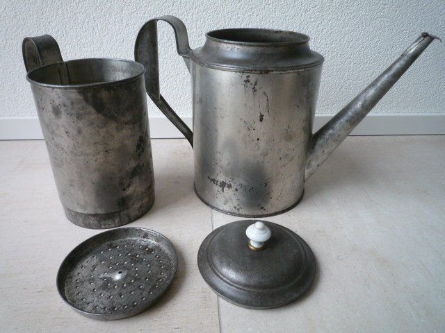 Schweizer Armee Armi bianche: Ancienne cafetière militaire - alte Kaffeekanne – Usato da Cortaillod venduto da Matteo18 2