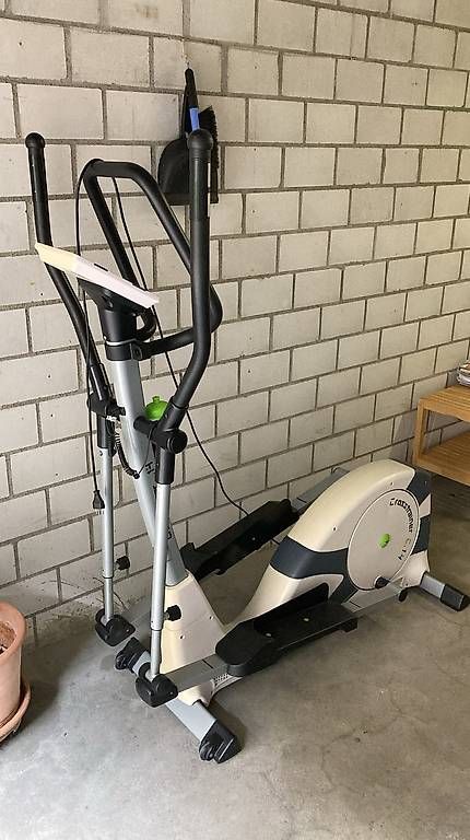 Vélos d'appartement: Neuwertiger Crosstrainer  – D'occasion à Bern par Dth85