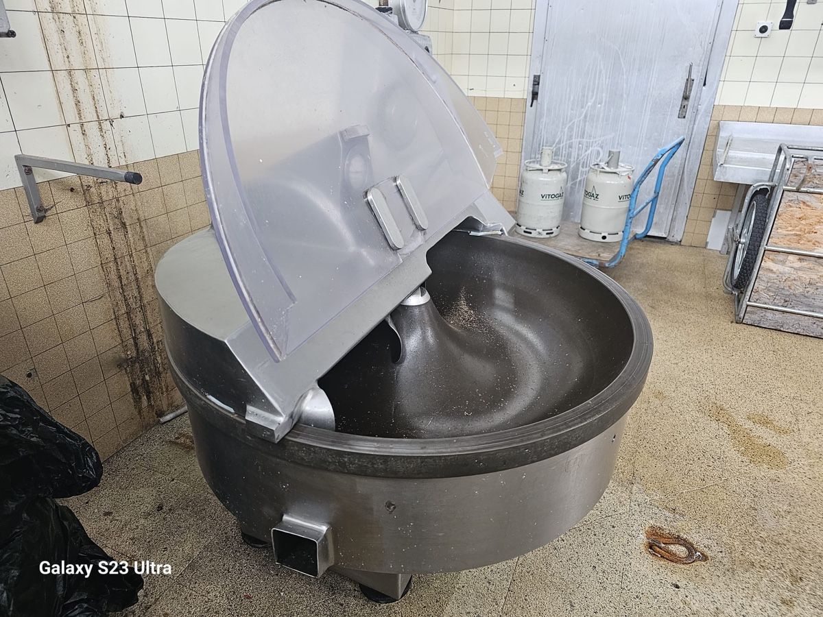 Elettrodomestici da cucina: Fleischverarbeitungsmaschine – Usato da Dietikon venduto da dia_y8y5 6