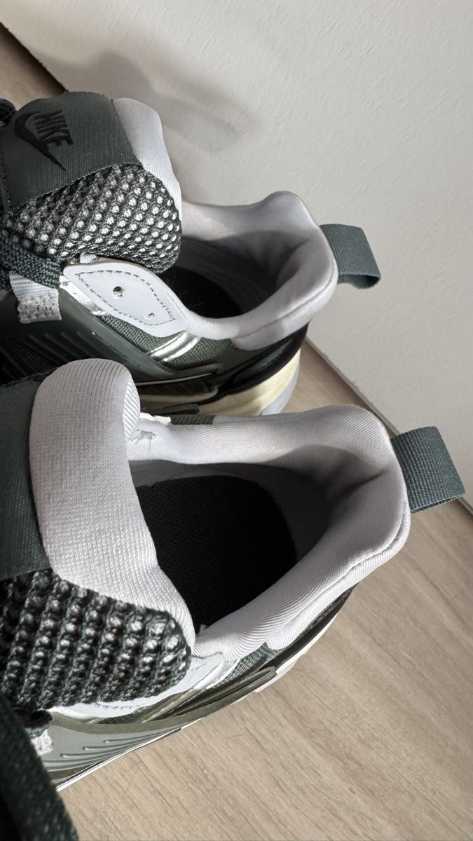 Nike Scarpe da uomo: Baskets Nike Taille 42,5  – Usato da La Chaux-de-Fonds venduto da otl_n8bc 2