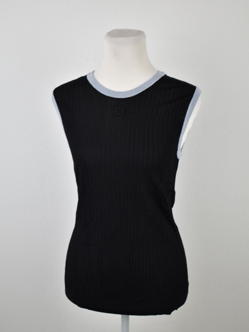 Givenchy Top: Givenchy Top Gr.M – Nuovo (secondo la descrizione) da Nürensdorf venduto da 2ND_STORY 1
