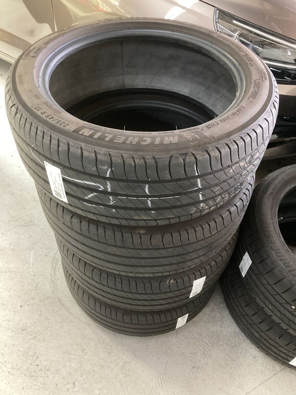 Michelin Pneus & Kompletträder: 225/45R17 Sommerpneu Michelin – Gebraucht aus Cham von WB2223