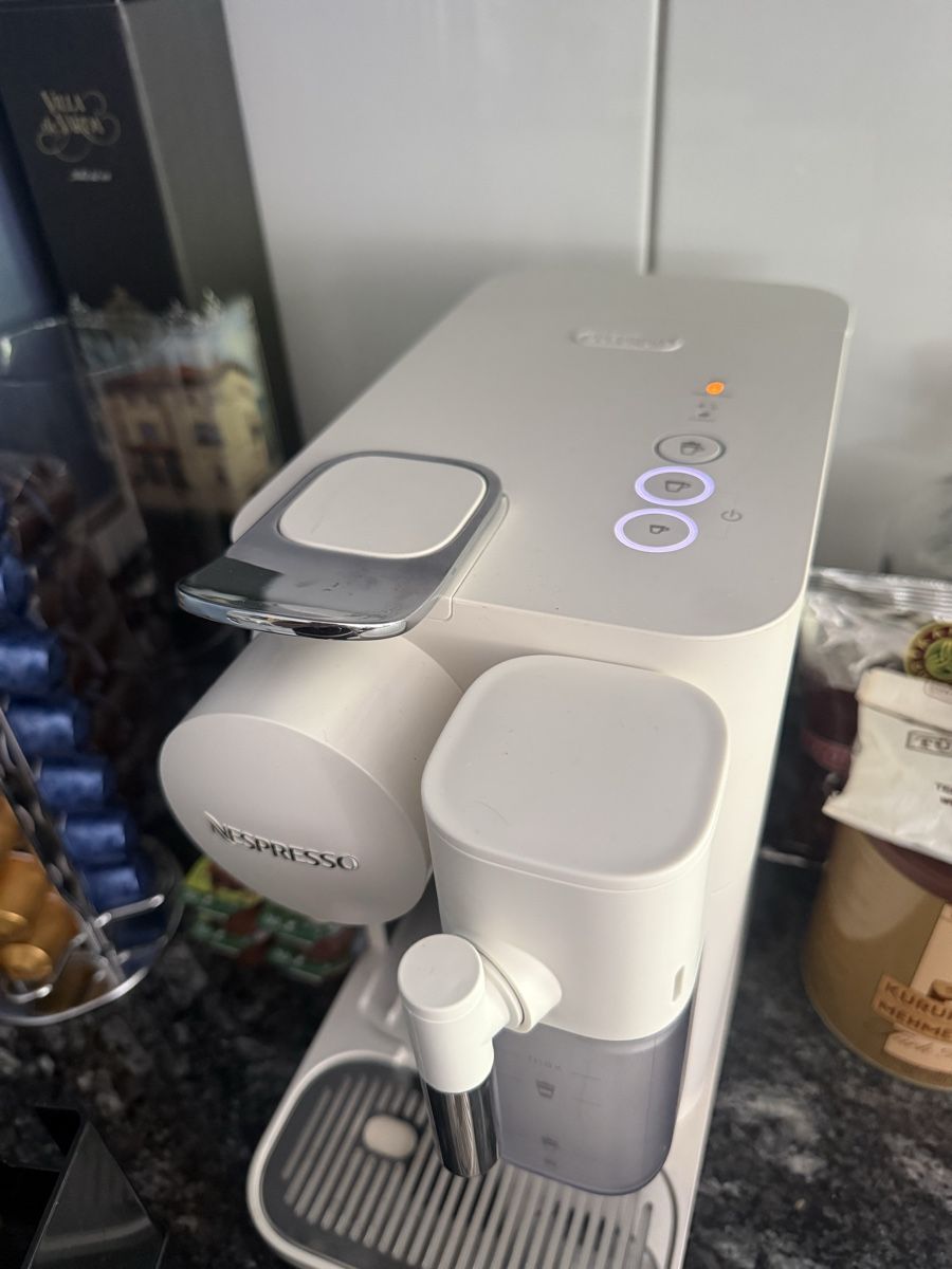 De'Longhi Macchine per caffè & Macchine per espresso: DeLonghi Lattissima – Usato da Zürich venduto da pinish 2
