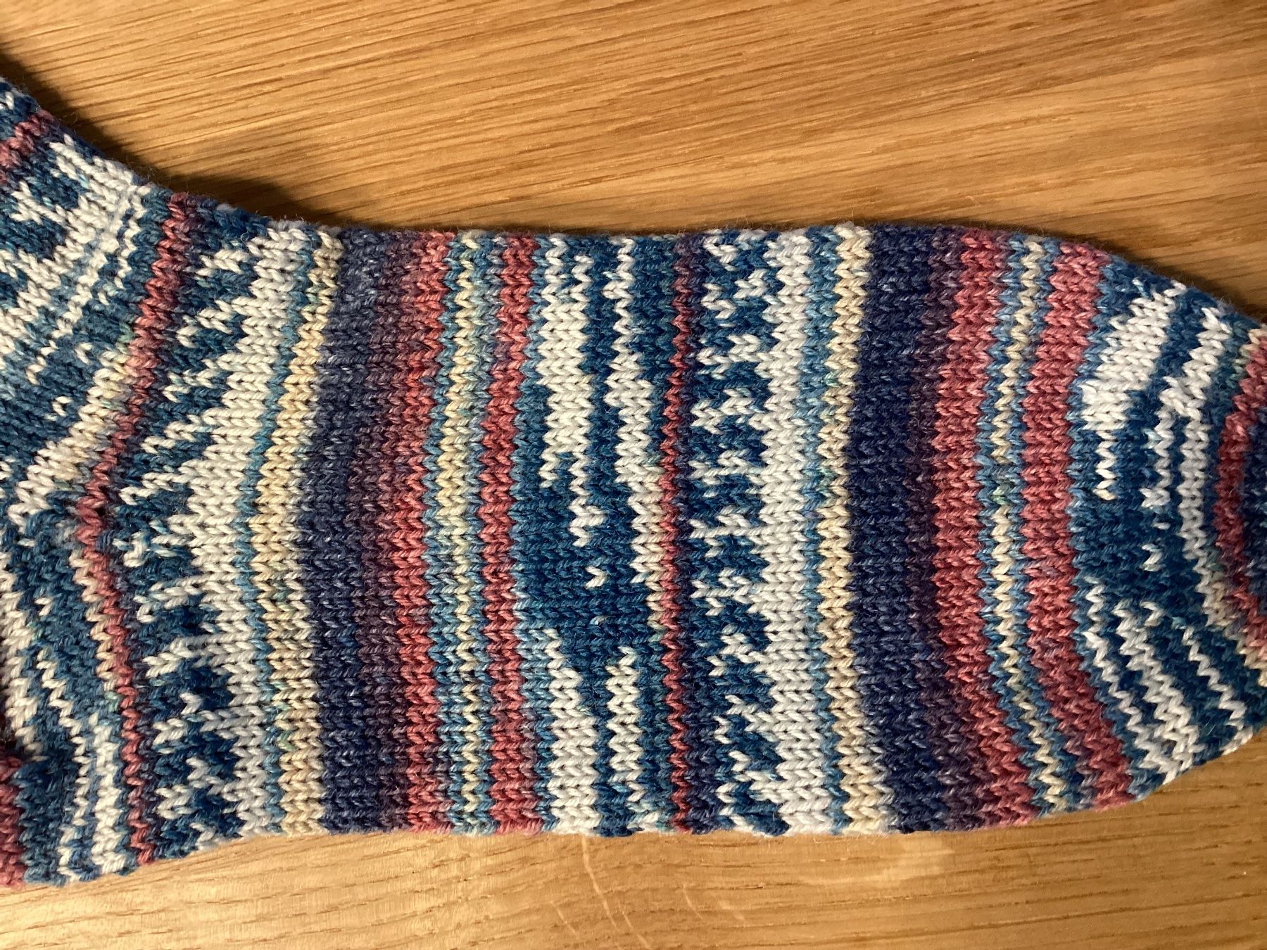 Calze: Wunderschöne, handgestrickte OPAL Wirbelwind Socken – Nuovo e nell'imballaggio originale da Flawil venduto da kruemeli02 1