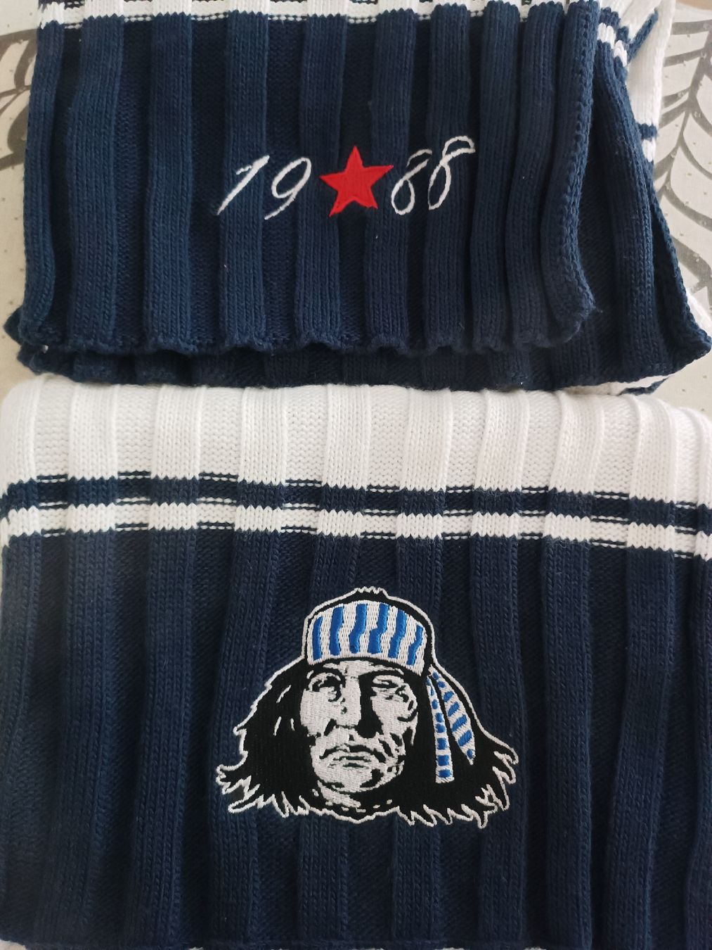 Foulards & écharpes: Sciarpa AMBRI  – D'occasion à Bellinzona par JasIvo
