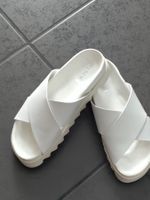 Pinko Slides, Sandalen, Pantoletten Gr. 38 weiss neuwertig
