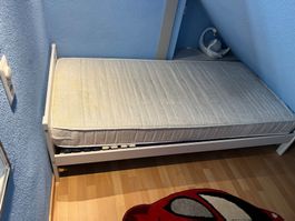 Bett 2000x900