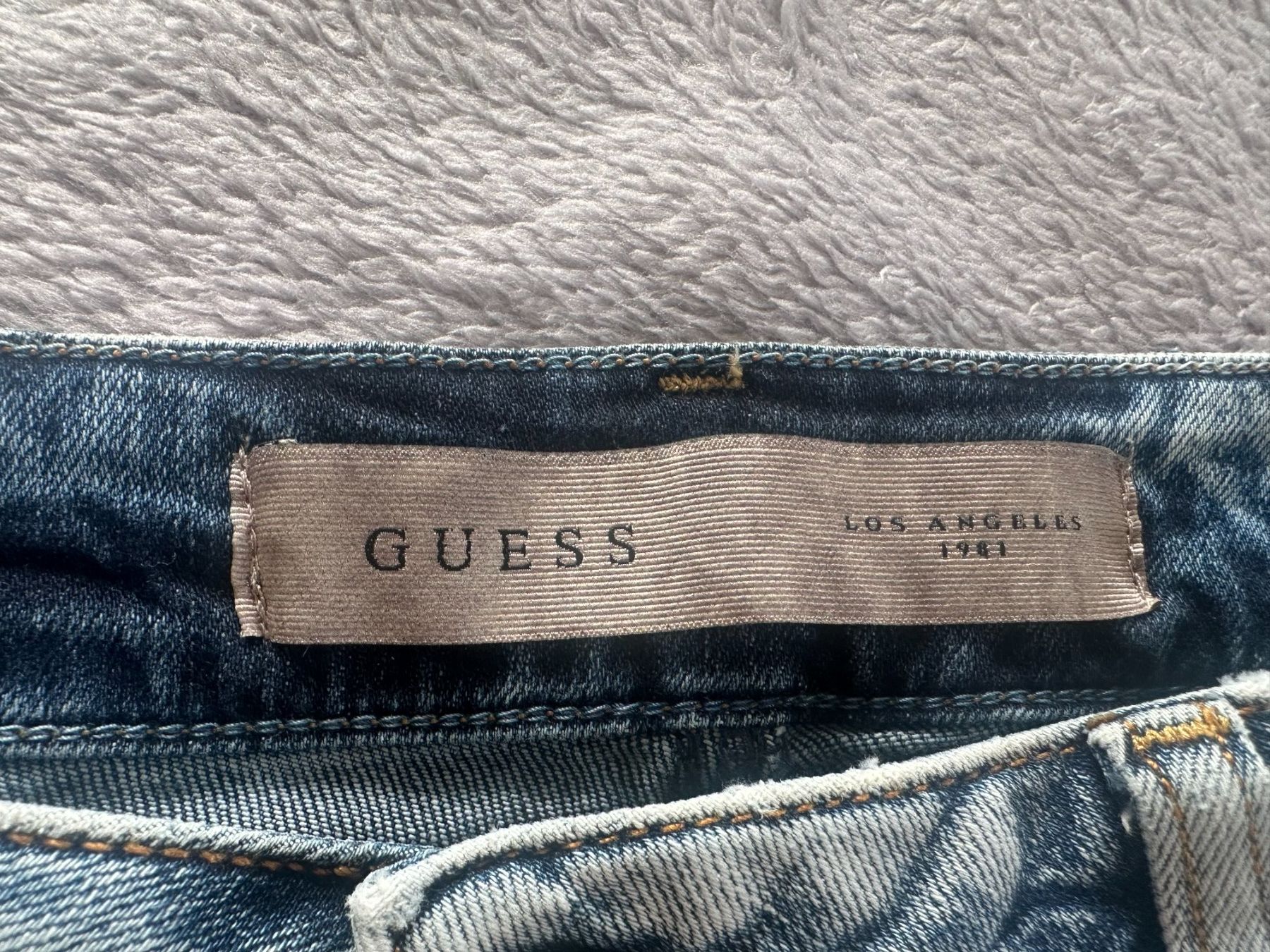 Guess Jeans: Shorts, Hotpants, Jeans, Guess – Usato da Niederglatt ZH venduto da Polobunny 2