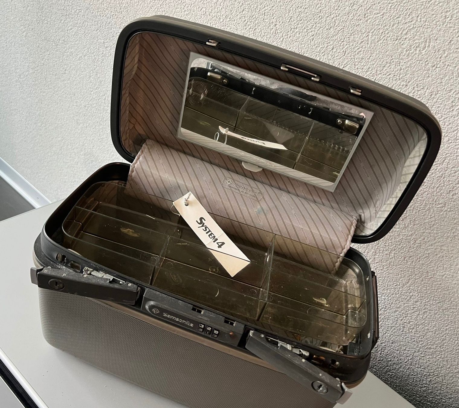 Samsonite Valigie: Samsonite Beauty Case – Usato da Biberist venduto da Edelfloh
