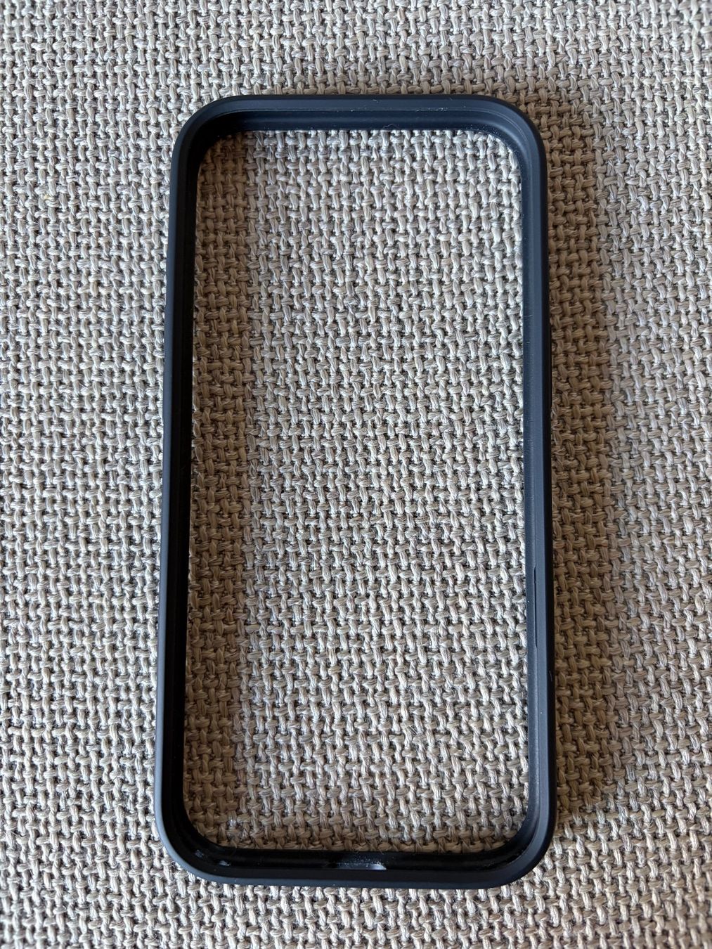 Apple Cover & Protezioni schermo: Apple iPhone Air Bumper Case (Black) – Usato da Volketswil venduto da GLantern 1