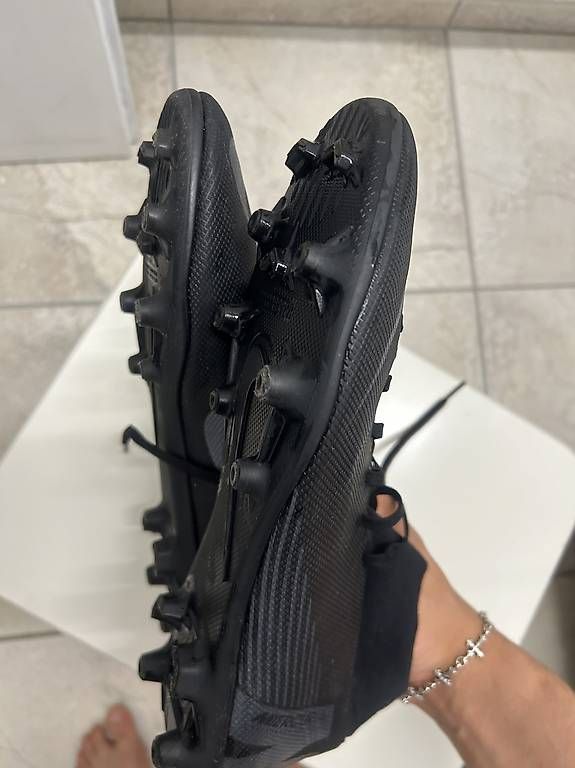 Chaussures hommes: Fussballschuhe Mericual – D'occasion à Schönenwerd par Tuttittrustsell 2