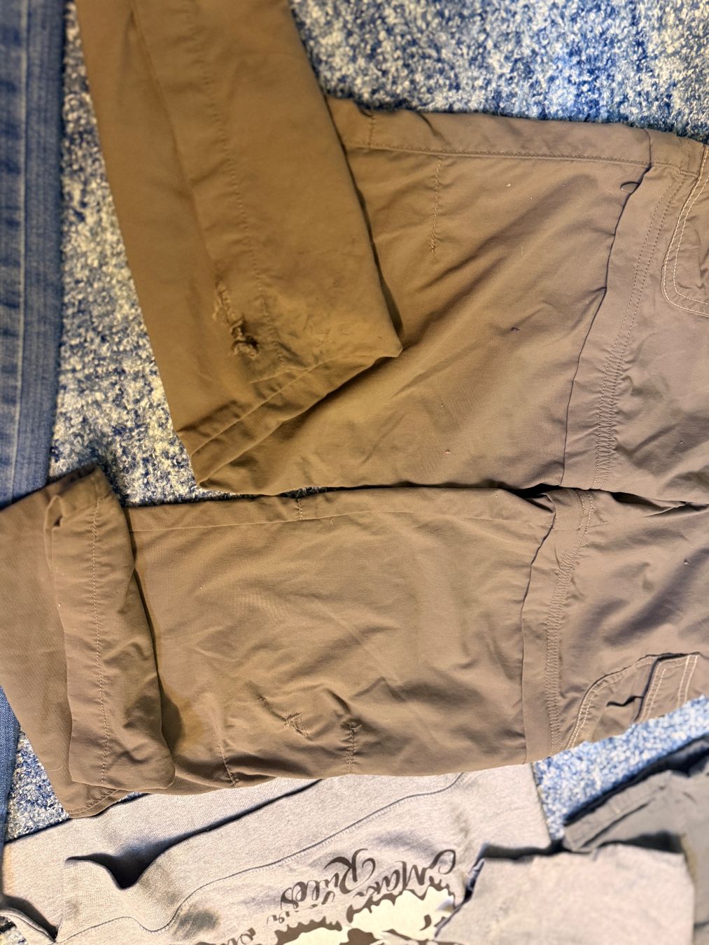 Lotti & Set di vestiti: Paket Jungekleider / Wanderhose 134-140 – Usato da Amlikon-Bissegg venduto da Flowers_Blossom 7