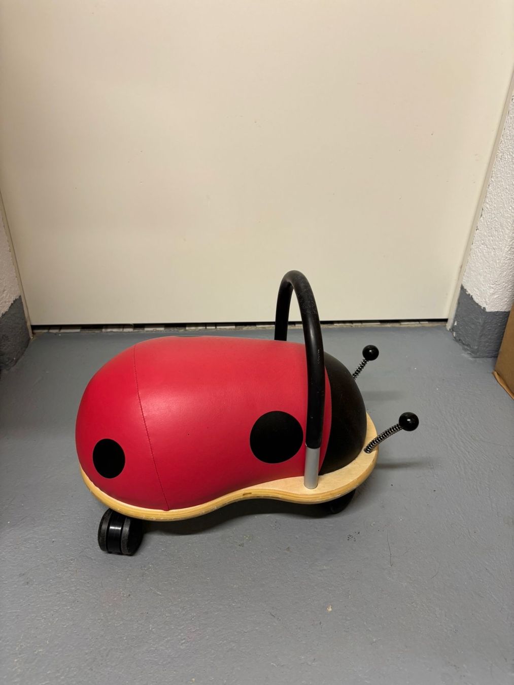 Fahrzeuge für Kinder: Wheely Bug Original – Gebraucht aus Wetzikon von Huguesim 1