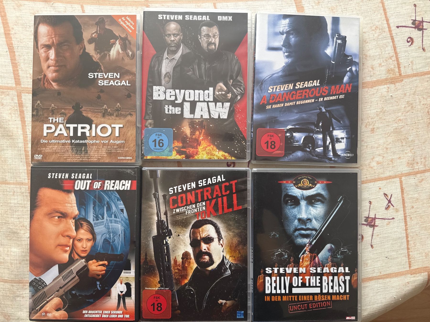 Tutti i DVDs: 6x Steven Seagal DVDs – Usato da Schaffhausen venduto da D-MAC