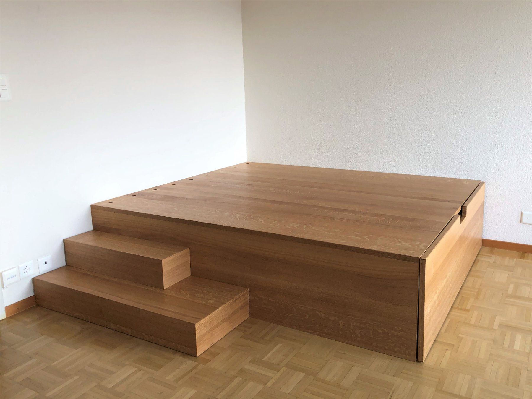 Letti: Schubladenbett / Podest – Usato da Zürich venduto da pwy_lrp6