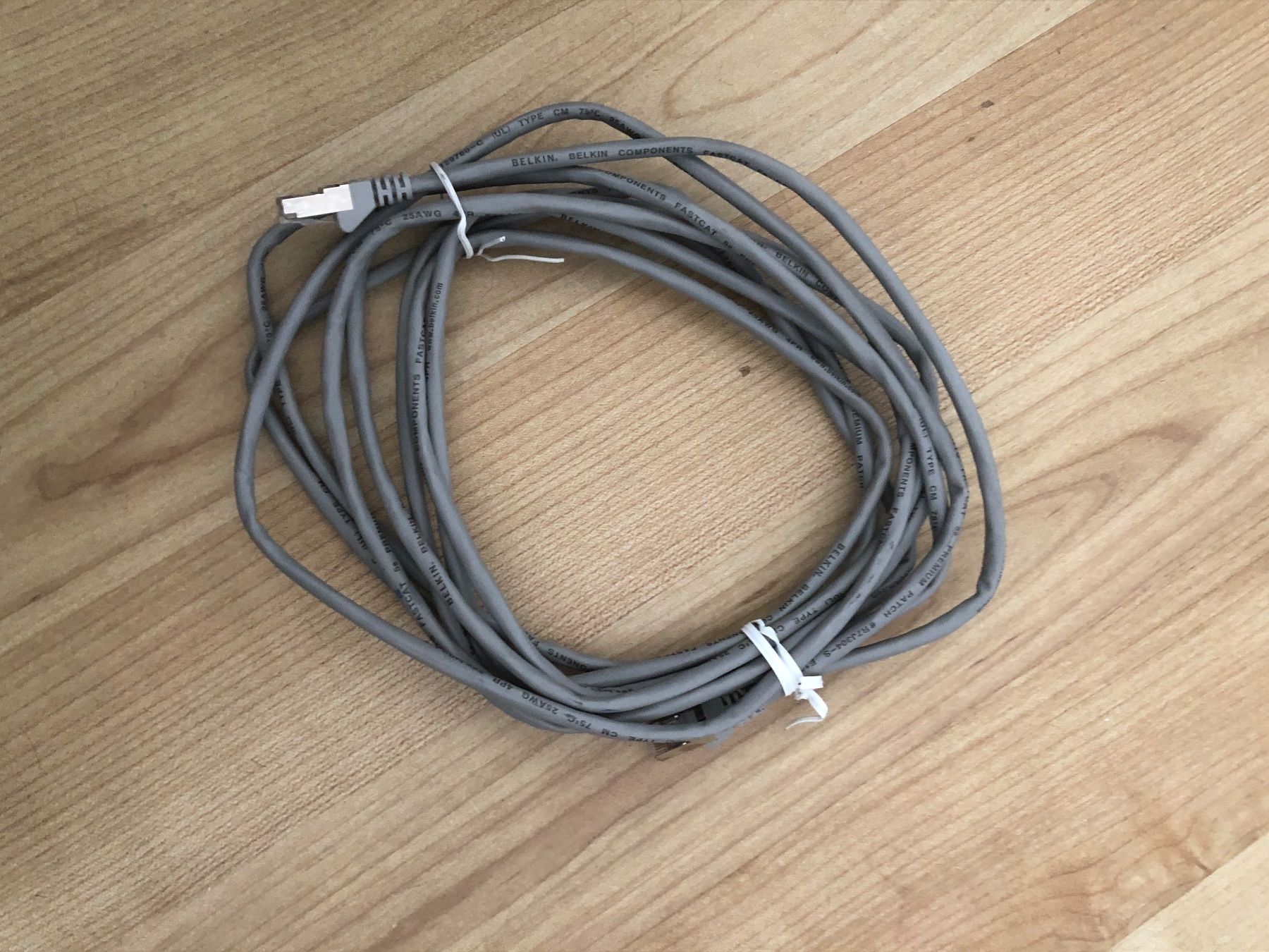Belkin Cavi: Belkin Netzwerkkabel RJ45, Grau. – Usato da Arlesheim venduto da leyRum4.5