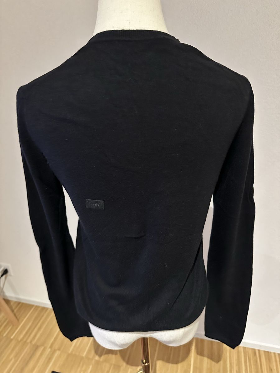 Pulls & Sweat-shirts: 29 – D'occasion à Neuchâtel par agn_jc66 1