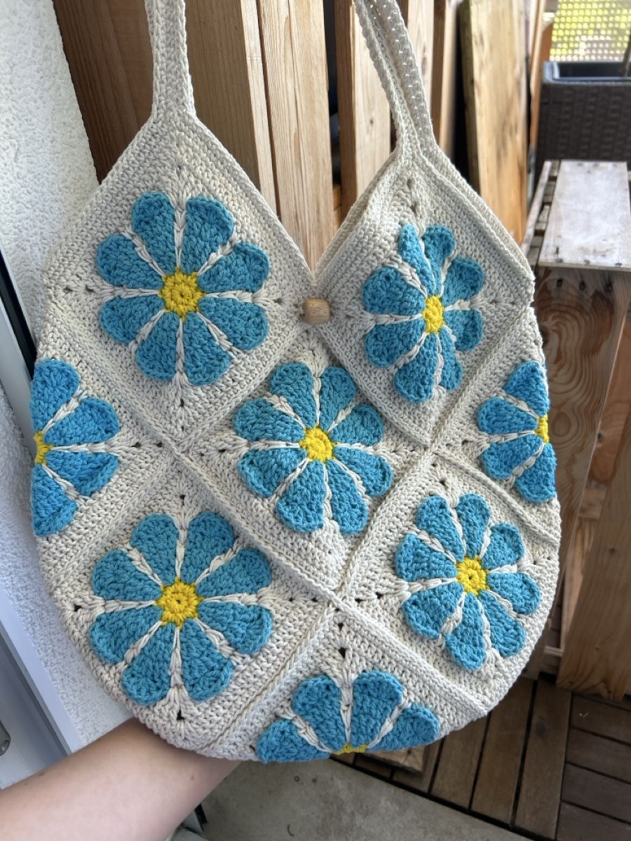 Borse da donna: Handgemachte Häkeltasche mit Blumenmuster, Sommer-Chic! – Usato da Gossau SG venduto da deb_kp7p 1