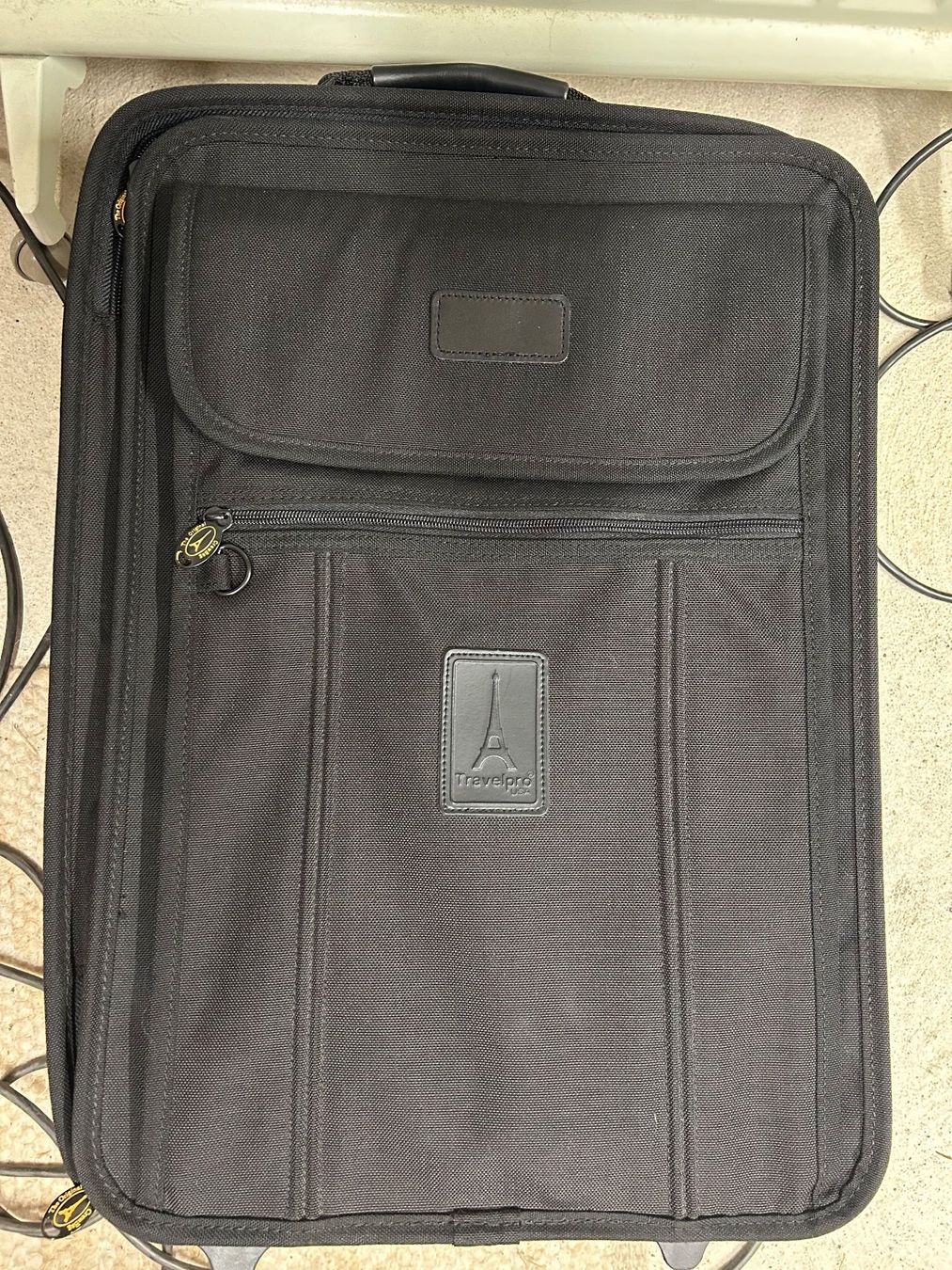 Valigie: Schwarzer Rollkoffer – Usato da Bassersdorf venduto da Winti8406