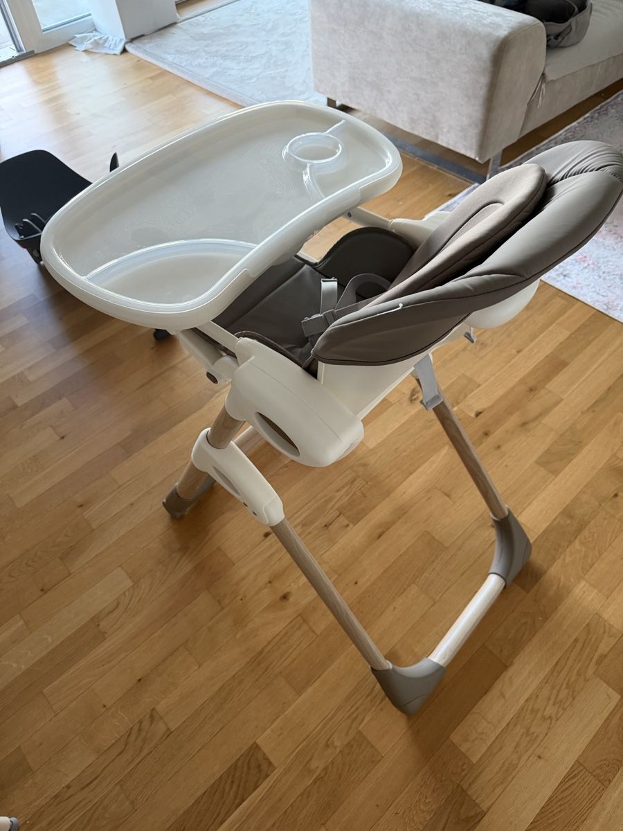 Chaises hautes: Kinderhochstuhl – D'occasion à Lüchingen par nem_nh7v 1