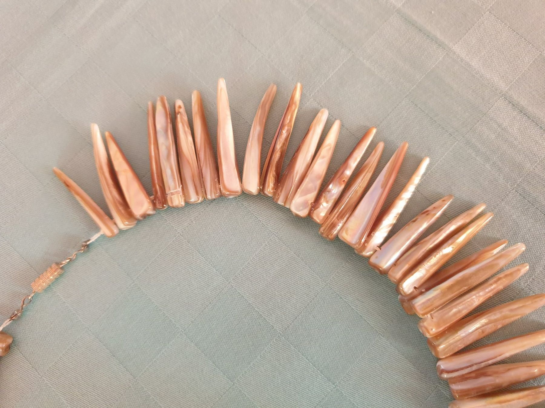 Catenine: Schmuck Halskette Kette Perlmutt Zähne – Usato da Mörschwil venduto da spirspi 2