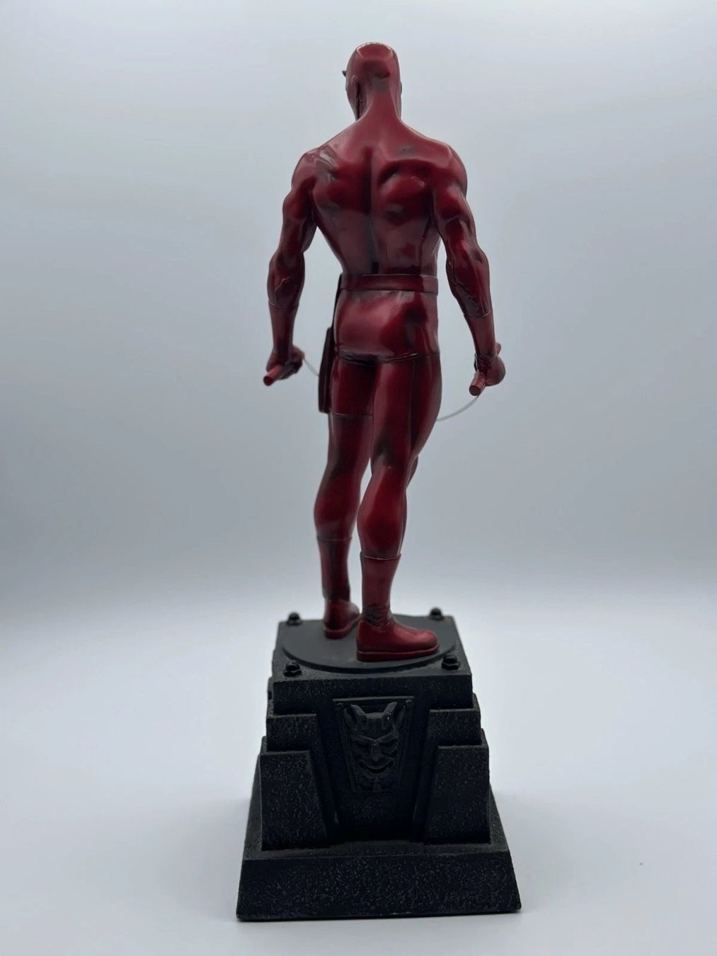 Statuette: BOWEN DESIGNS DAREDEVIL RED FULL SIZE PAINTED STATUE – Usato da Oberentfelden venduto da FiguresAndGamesPlace 2