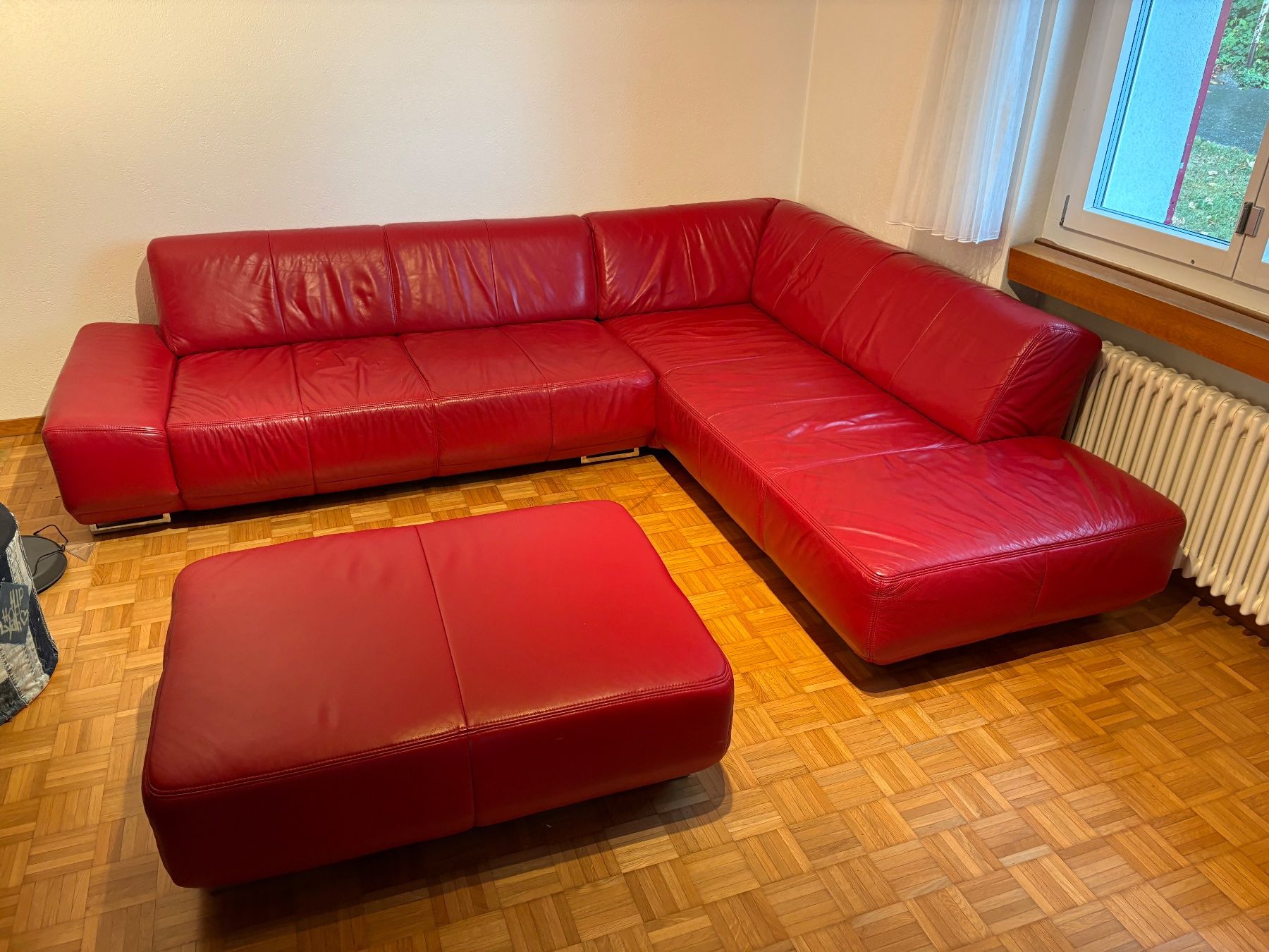 Pfister Divani: Ecksofa mit Hocker Rot Leder gebraucht – Usato da Schachen b. Herisau venduto da mari2005