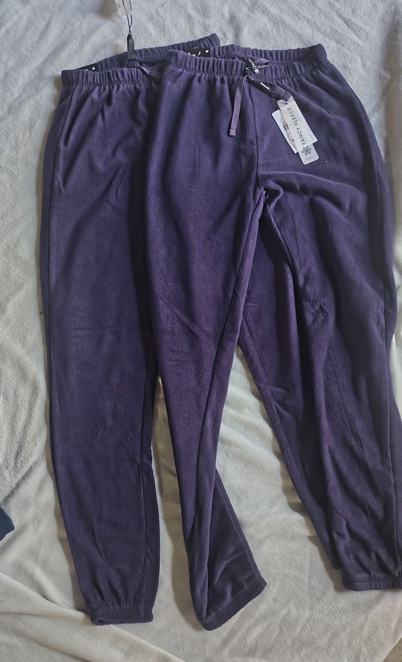 Pantaloni: Damen Fleece Trainerhose – Nuovo (secondo la descrizione) da STEFFISBURG venduto da Sumerstorm
