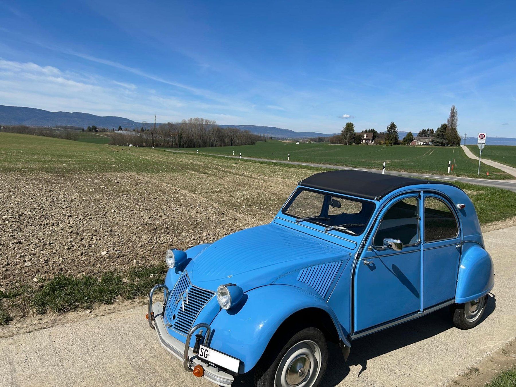 Citroën Automobili: Citroën 2CV – Usato da Rolle venduto da Pejic187 1