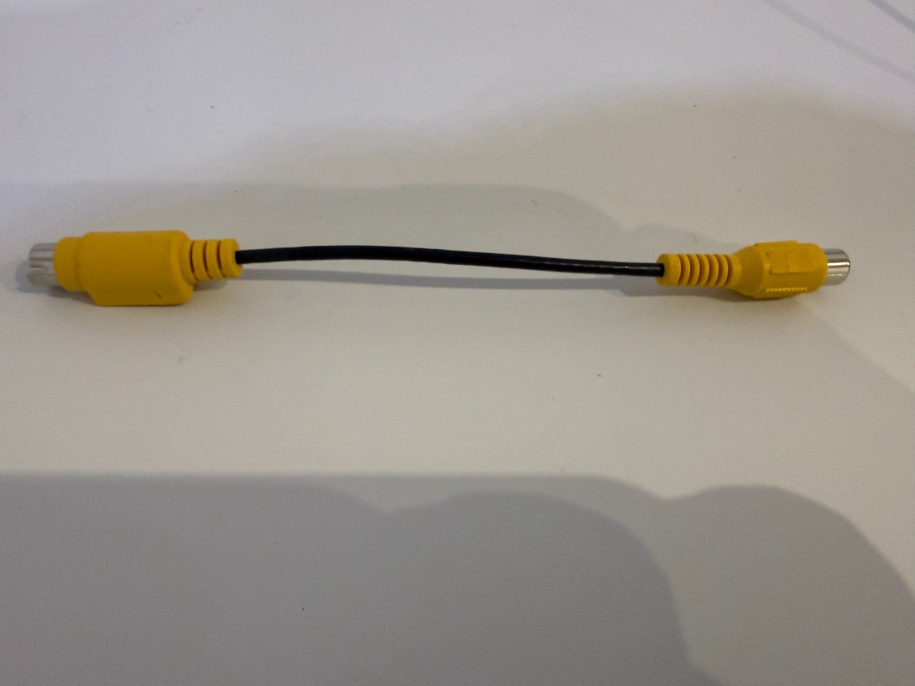 Cavi: Stecker S-Video auf Cinch Buchse Composite Video – Nuovo (secondo la descrizione) da Unterengstringen venduto da Tnovus