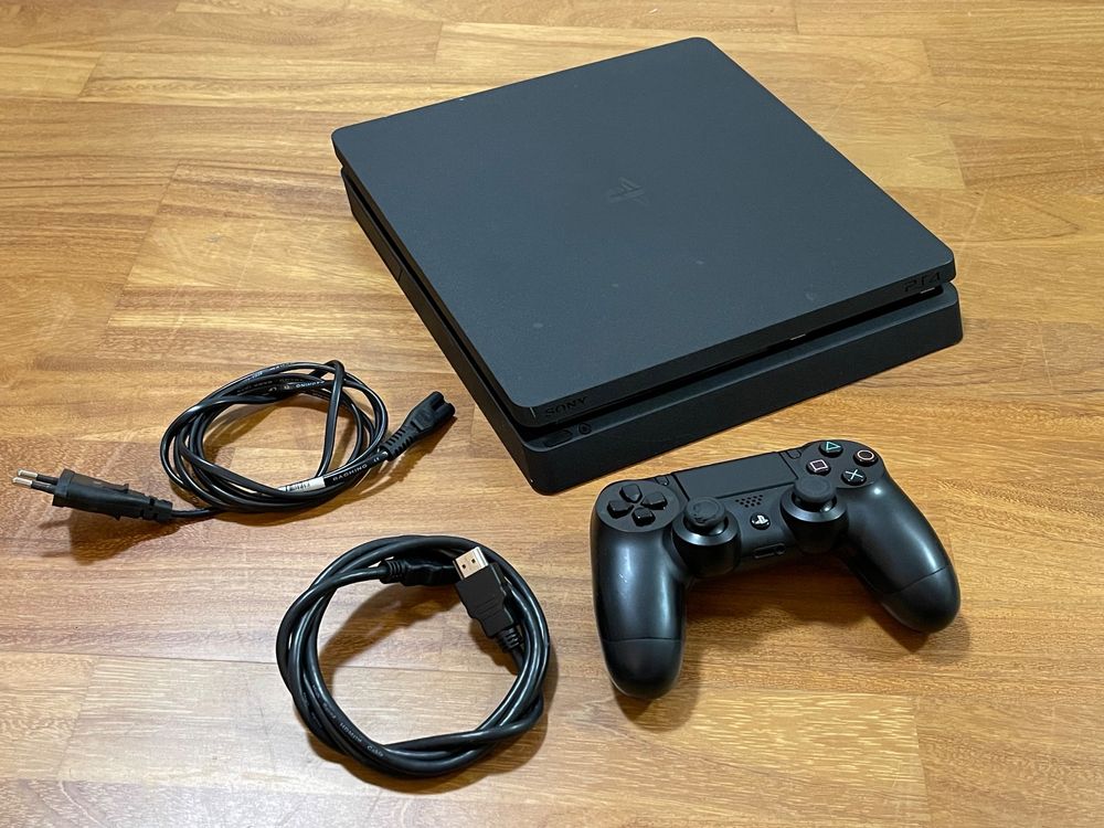 PS4 Slim 1TB + Controller | Kaufen auf Ricardo