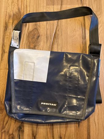 Freitag Umhängetasche Dunkelblau