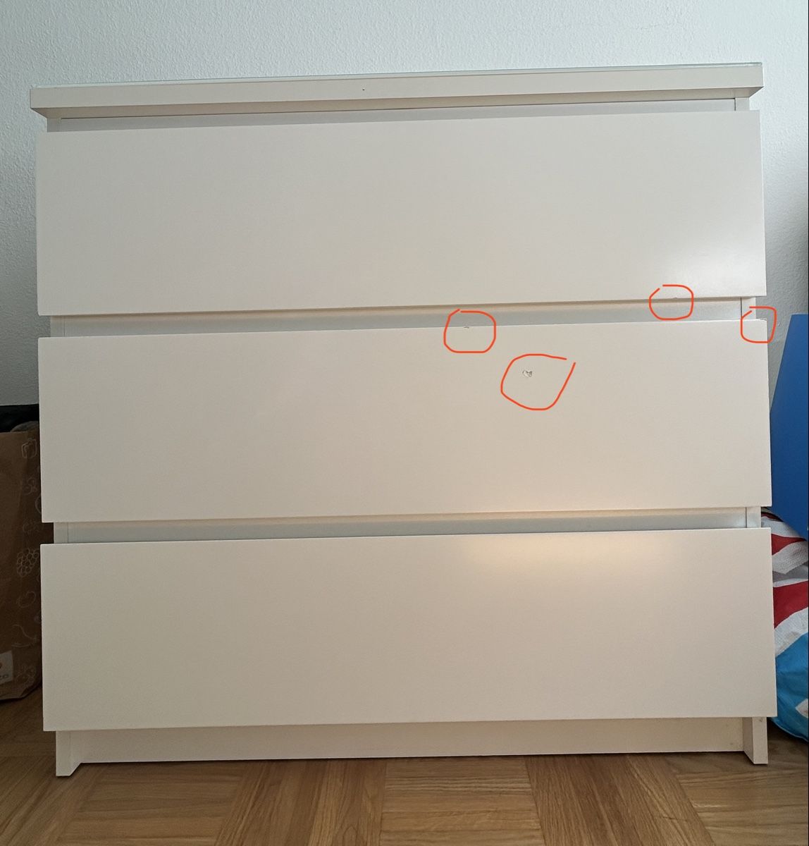 Ikea Tables de nuit: IKEA MALM Kommode 3 Schubladen Weiß – D'occasion à Luzern par zapatae 1