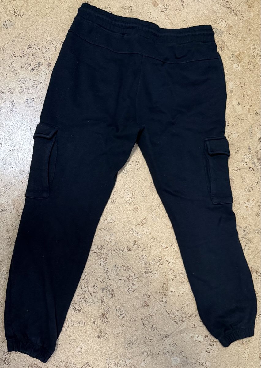 Jack & Jones Pantaloni: Schwarze Cargo Jogginghose Grösse M – Usato da Dürrenäsch venduto da jan_68tx